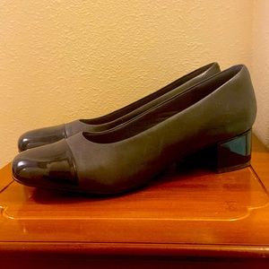 Blue-toned Clarks Chartli Diva women’s heels